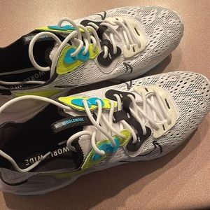 Nike reacts blue green white and black. 10.5